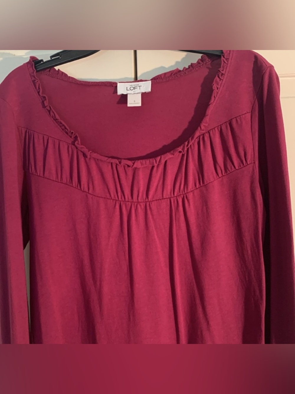 LOFT by Ann Taylor Wine Color Ruched Long Sleeve Blouse EUC